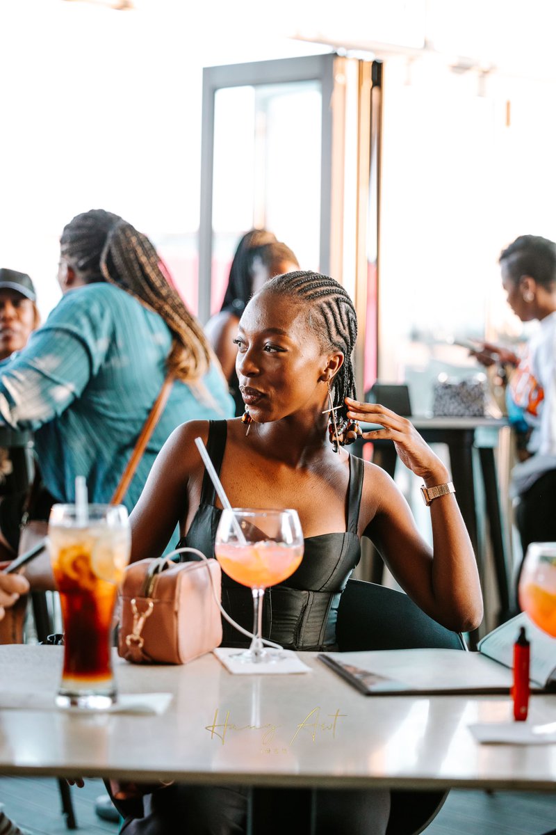 thehangawt's tweet photo. Happy Friday, everyone! Come and have the best time at Hangawt โ delicious food, cocktails and any choice of your Sundowners after work. You've got to love Friday! โจ๏ธ๐๐ฅฐ
#OnlyAtHangAwt #Sundowners #FridayFeels
#DayTimeChilling https://t.co/bqEB6yLjJB