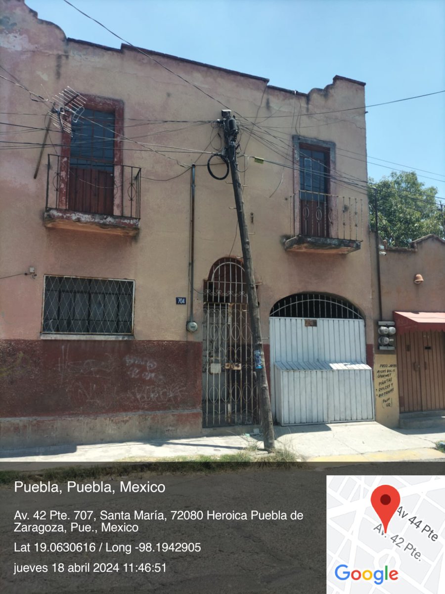 GERARDORIOS77's tweet photo. Poste de @Telmex a punto de caer. 
@Hechizero_38 @TELMEXSoluciona @PueblaAyto https://t.co/EQindAmkI6