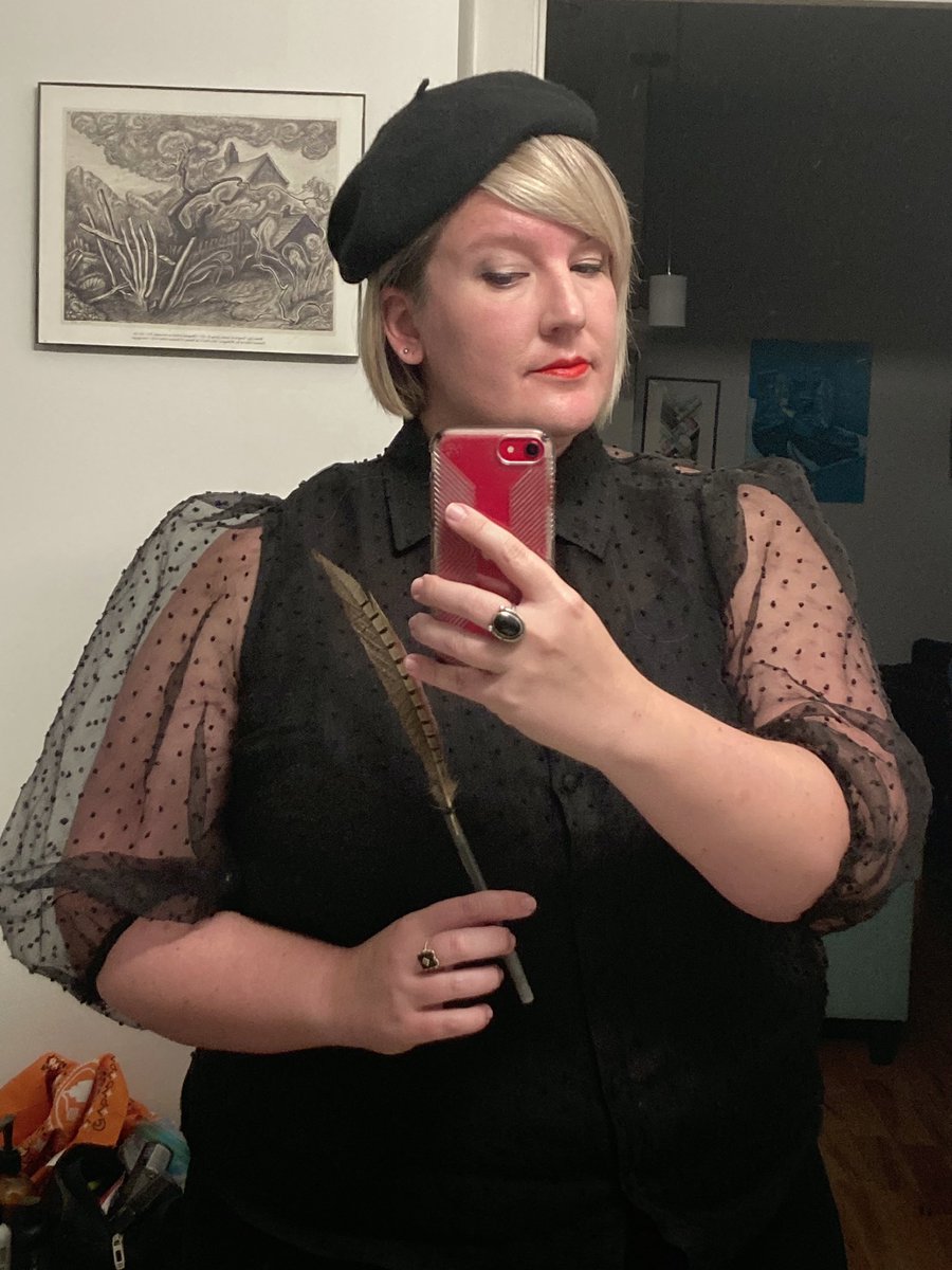 #TTPD teacher fit! 🖤🤍✒️Happy release day from this tortured poet…🖤🤍 #teacherlife
