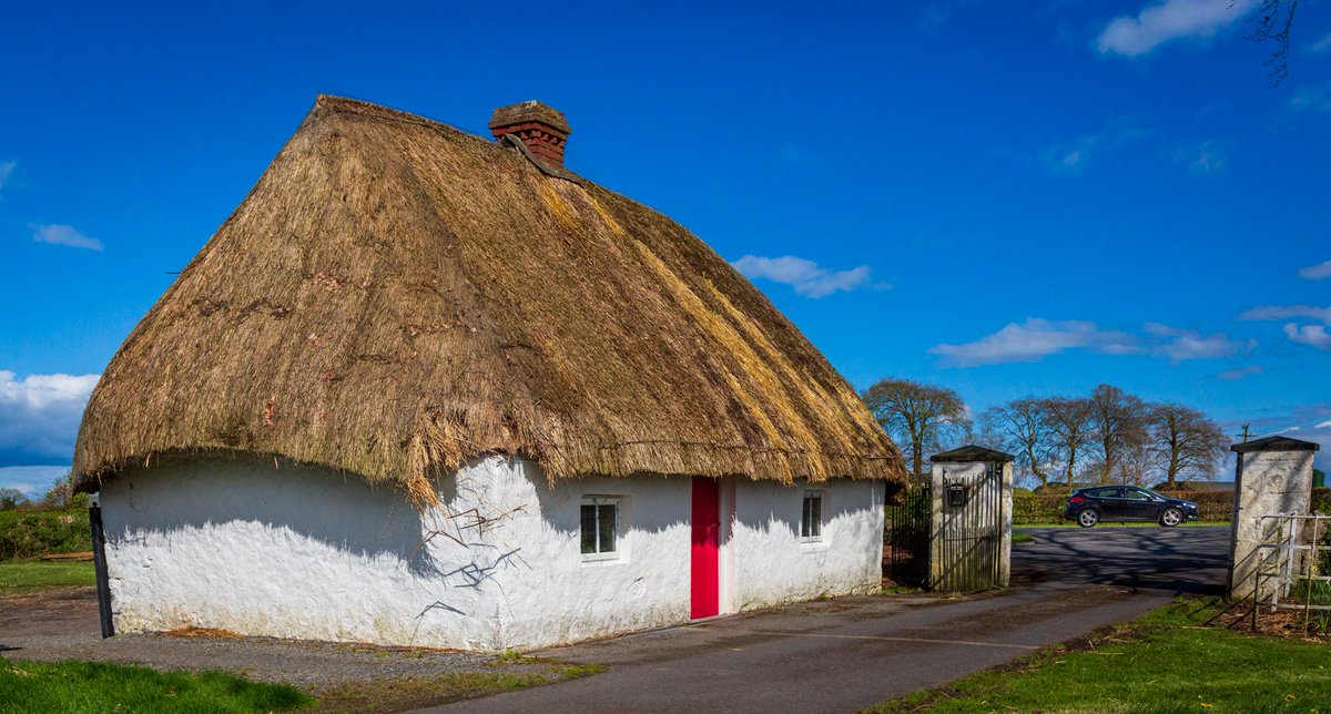 A Small Little Irish Thatched Cottage, Summerhill, in Co. Meath.   Happy Weekend Everyone ! !     #meath #trimcastle #summerhill #Ireland  #art #artists #photographer #thatchedcottage  #usa