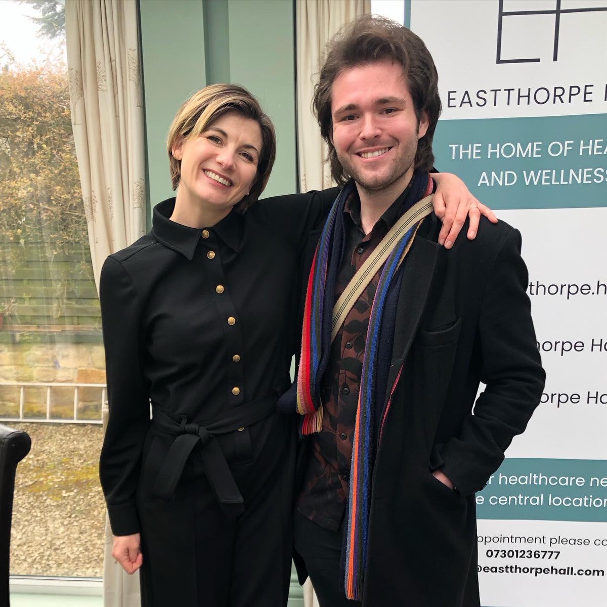 the1stjacktor's tweet photo. Chats with Jodie. 🤝👊😎 Delightful lady. #jodiewhittaker #13thdoctor #DoctorWho https://t.co/9F9ZE4AVV8