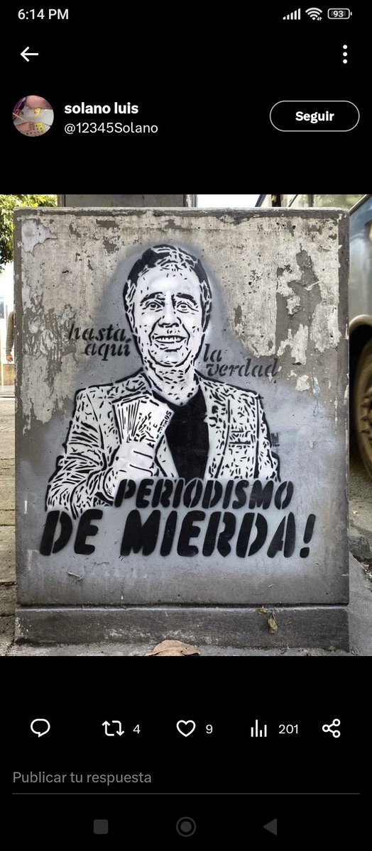 chiniter's tweet photo. @cesaralo Debe estar Jaime Garzón revolcándose en la tumba viendo en la basura humana en la cuál té convertiste HDP https://t.co/dyRs2fJl2F