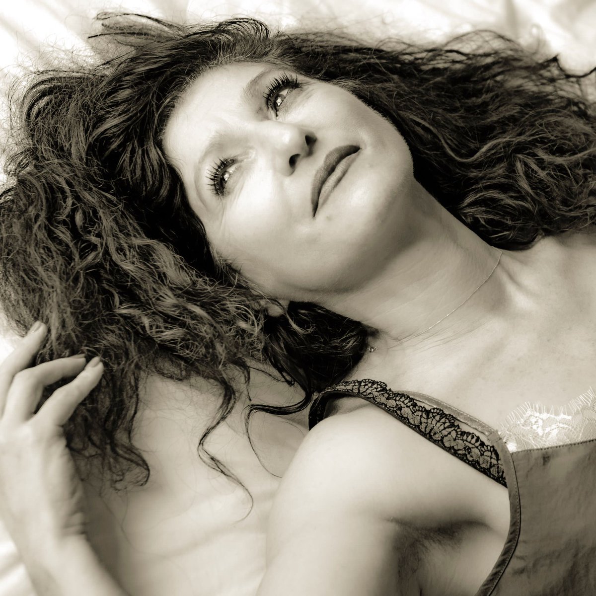 CreativTeach's tweet image. Aujourd'hui 'Ici le Mistral souffle fort' passait sur les ondes de Radio-Panik Bx ... Mood: love, romance &amp;amp; poésie musicale ... Joie immense que Brussels l'ai accueilli un instant éphémère pour le bonheur des oreilles dans l'émission "l'Heure de pointe" !