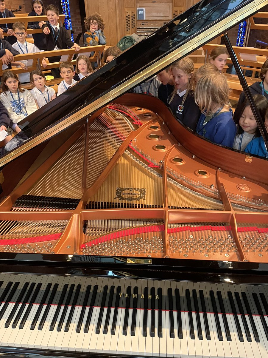 StBDulwich's tweet photo. Awe and wonder this evening as Dulwich Children’s Choir were introduced to our fabulous new piano! With grateful thanks to our dear parishioner whose bequest enabled us to buy this instrument and bless generations to come as we worship together. https://t.co/svB9ZFe5Cn