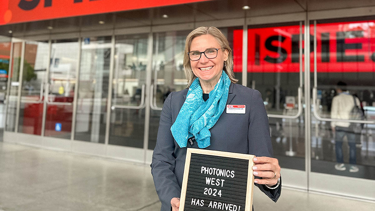 Congratulations! Jennifer Kehlet Barton, PhD, director of the @UAZBIO5 and leader of the #UAZHealth Sensor Lab, is serving as the 2024 president of SPIE, the international society for optics and photonics. More: bit.ly/3xQyQoL @SPIEtweets @UAZMedTucson @UAZTechLaunch