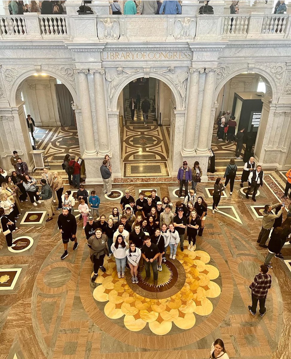 CloverAFJROTC's tweet photo. Enjoying the nation’s capital! Metro ride 🚇 ✅ National USMC Museum 🪖✅ Library of Congress 🏛️✅. Next up US Capitol Bldg 🏛️. #sc951 #dc2024 https://t.co/9CmEZa0nV9
