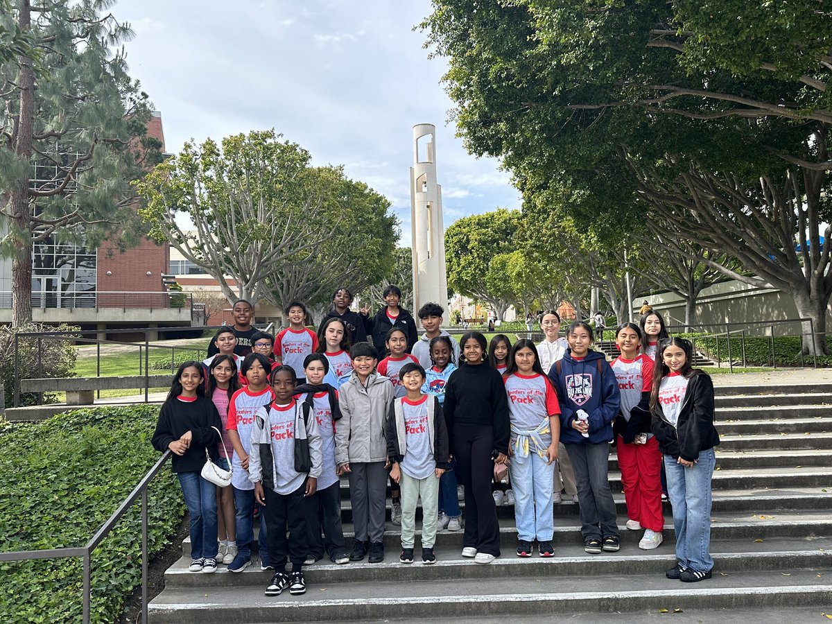 burbankabc's tweet photo. Student Council had a higher learning experience touring CSULB yesterday! Instilling college goals at the elementary level. 😊#gobeach @burbankabc https://t.co/kjLnUIpkkQ