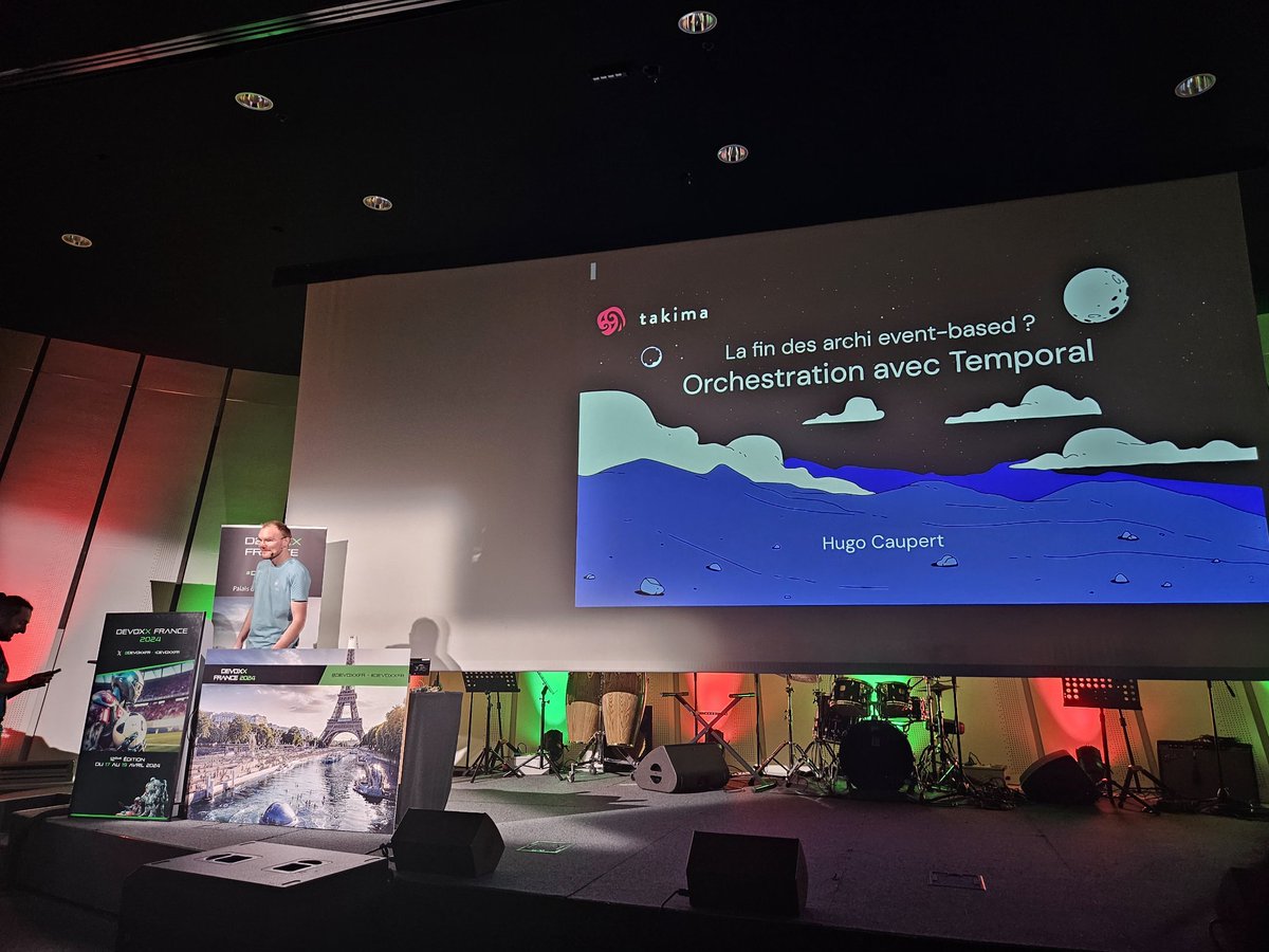 20uf_tech's tweet photo. Très bons moments au #DevoxxFR  2024 🤗 https://t.co/Z7mTqnVnga