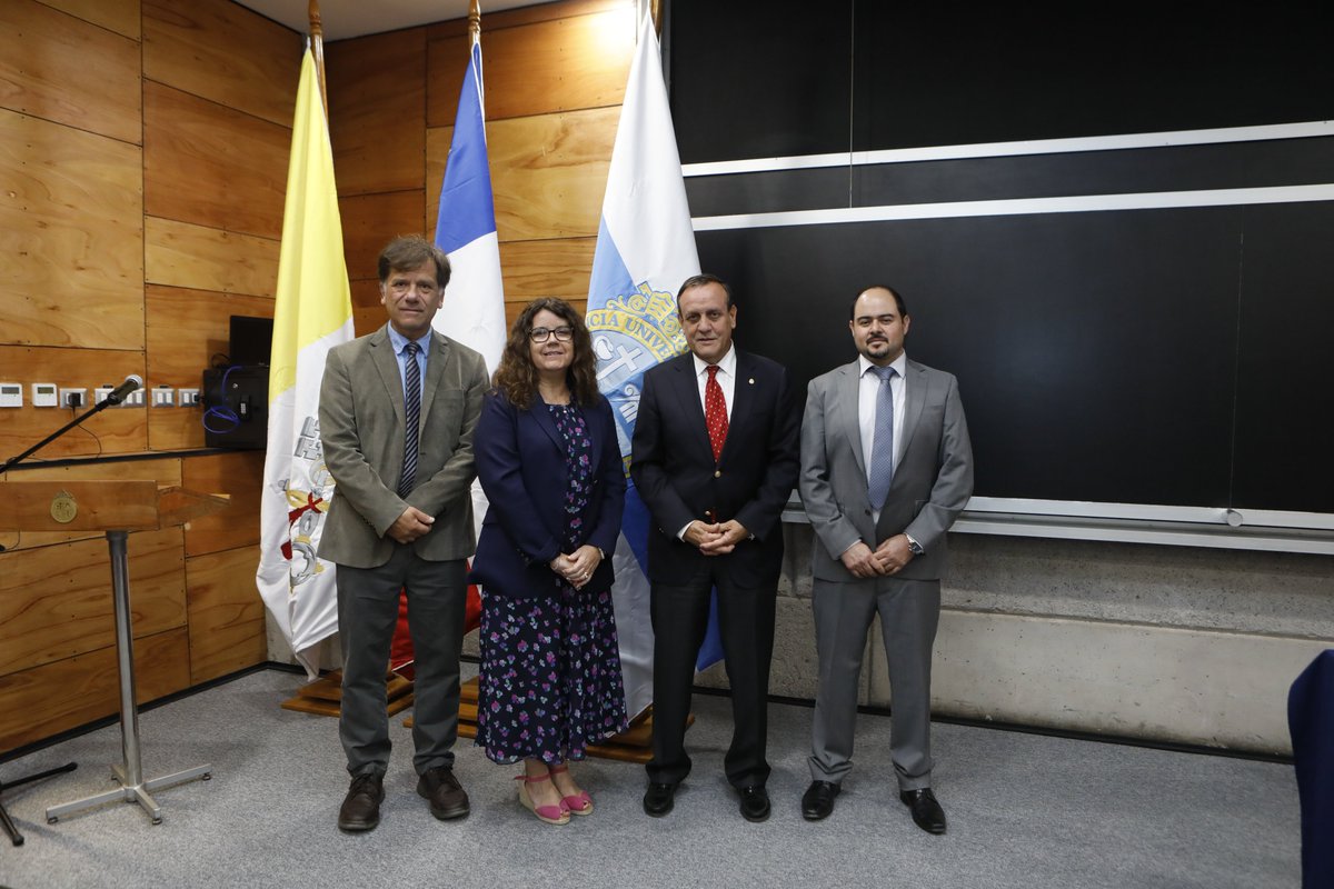 Universidad Católica tweet media