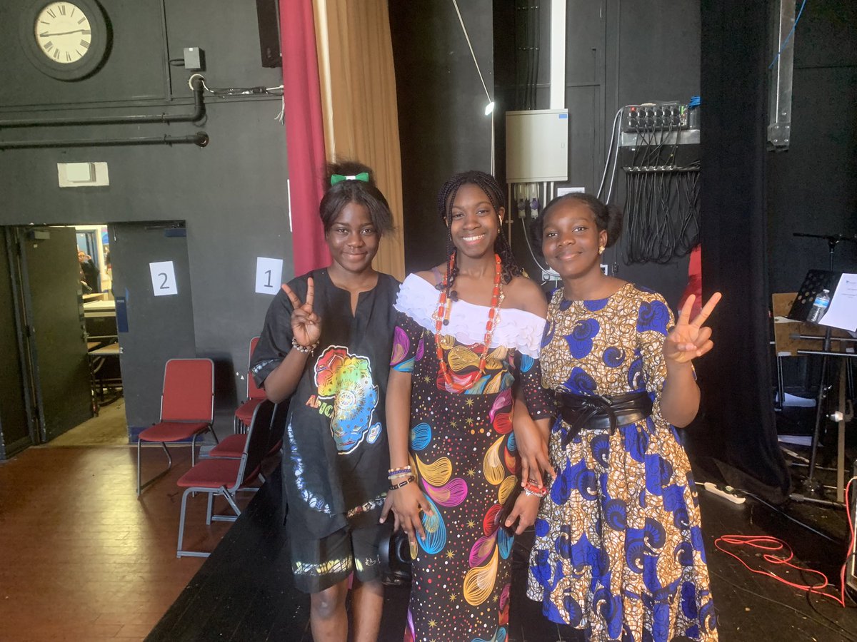 WillowsWO09's tweet photo. Cultural heritage day was a huge success, the year 11’s loved showcasing their cultures! Our last one as a year group ❤️ https://t.co/GCRogyl1fv
