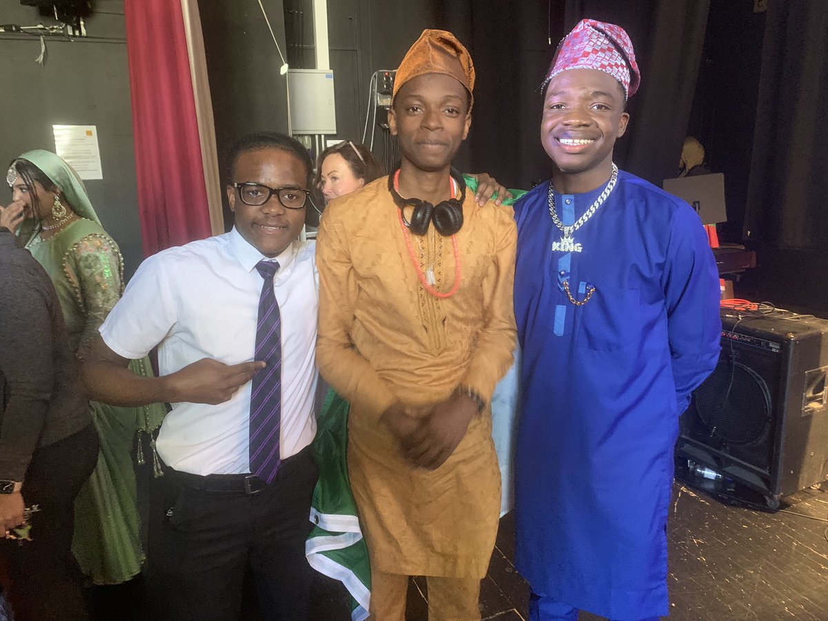WillowsWO09's tweet photo. Cultural heritage day was a huge success, the year 11’s loved showcasing their cultures! Our last one as a year group ❤️ https://t.co/GCRogyl1fv