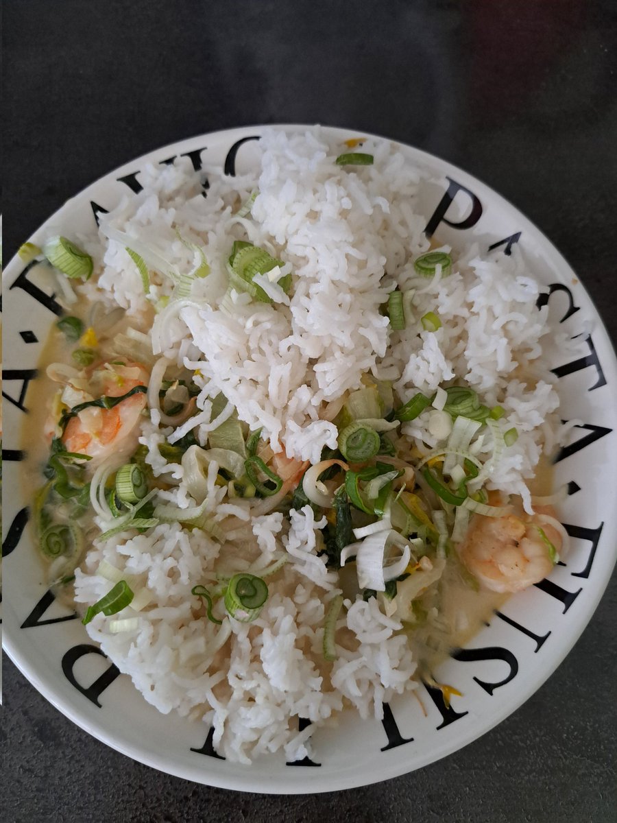 dunja_lim's tweet photo. Eerste #Foodbag kookkunst is een feit!
Scampi in misosaus met lente-ui!π€
De smaken zaten heel goed dus ik ben op een positieve manier getriggerd om de andere 2 gerechten te kunnen maken.
Note: zij die onnozele feedback geven gaan op block!π€ https://t.co/dnxg9Ql2g1