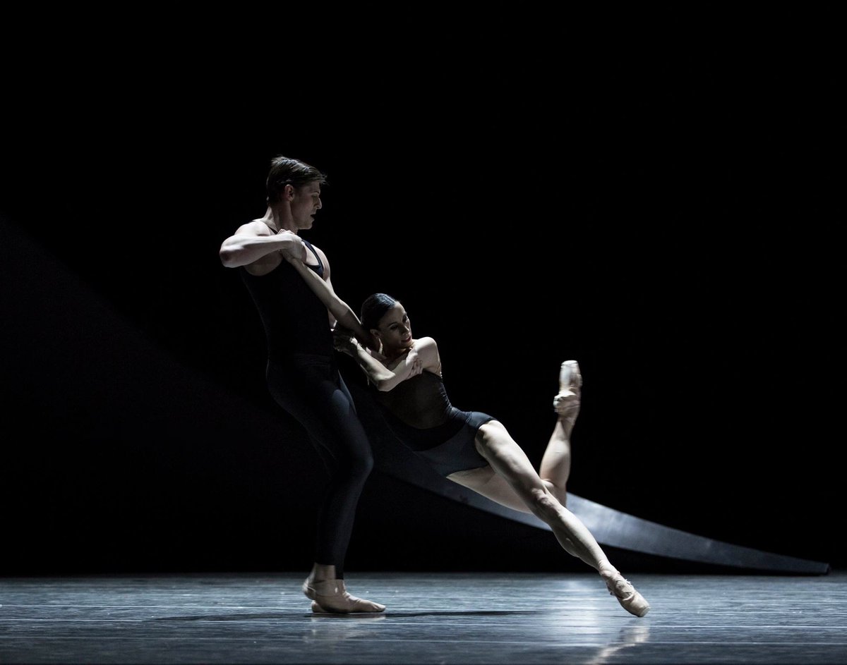 Very excited to announce that EMPIRE NOIR will premiere next season with @ballettamrhein on October 16 2024! Click the link for tickets and dates; operamrhein.de/spiel.../produ… Lindsi Dec & Josh Grant-Montoya in ‘Empire Noir’ with @PNBallet (c) Angela Sterling