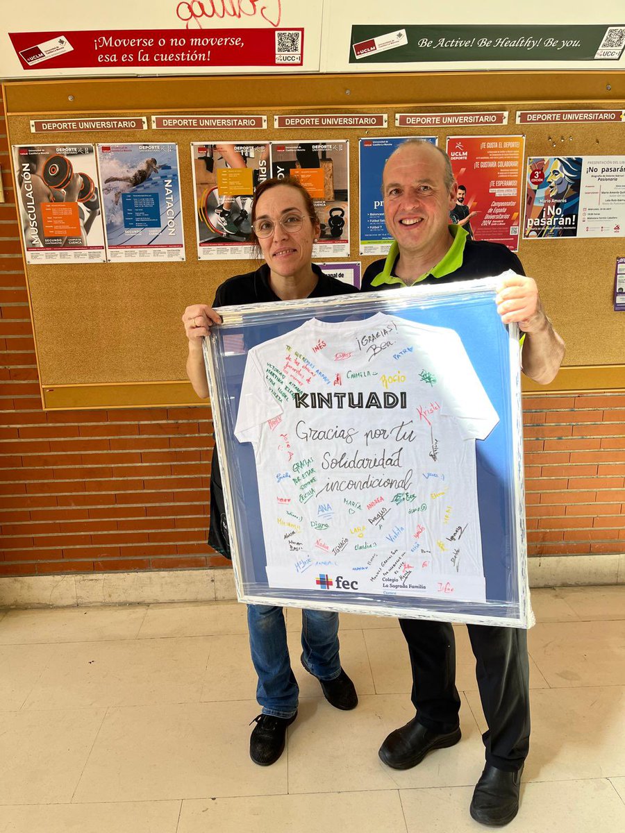 fecsfc's tweet photo. Hoy Kintuadi ha entregado un detalle que ha tenido el colegio con la Cafetería Bellas Artes, por todos los años que lleva colaborando con nosotros en cualquier campaña solidaria, en especial donando café para más de 500 personas al menos dos veces al año. 
De corazón ❤️GRACIAS 🫶 https://t.co/lIhomX0z5O