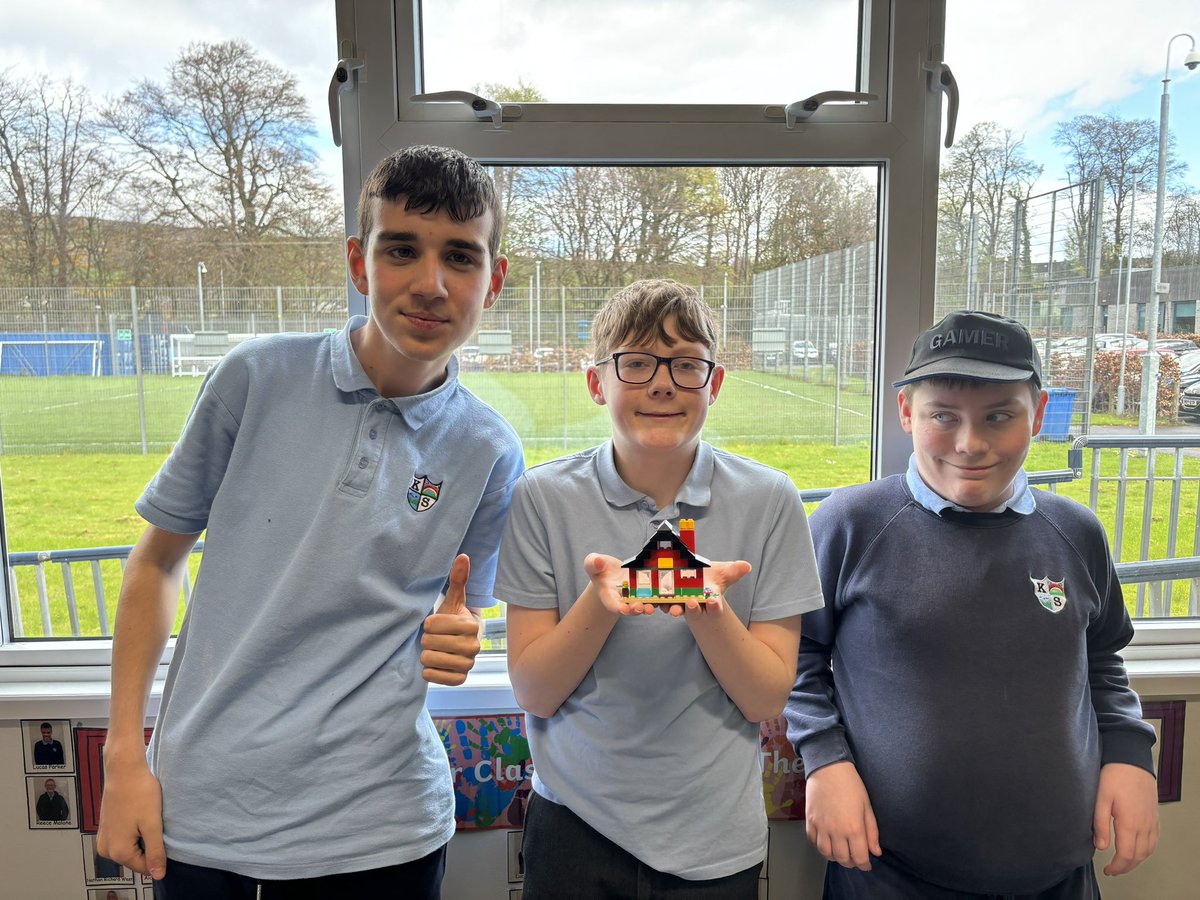 🏠🧱 Today's #LEGOTherapy session saw S2A showcasing outstanding communication and problem-solving skills as they triumphantly built a 20-step cottage! 🌟🔧 #TeamworkTriumph #CommunicationMastery #LEGOChallenge 🚀👏 @Kilpatrickscho1