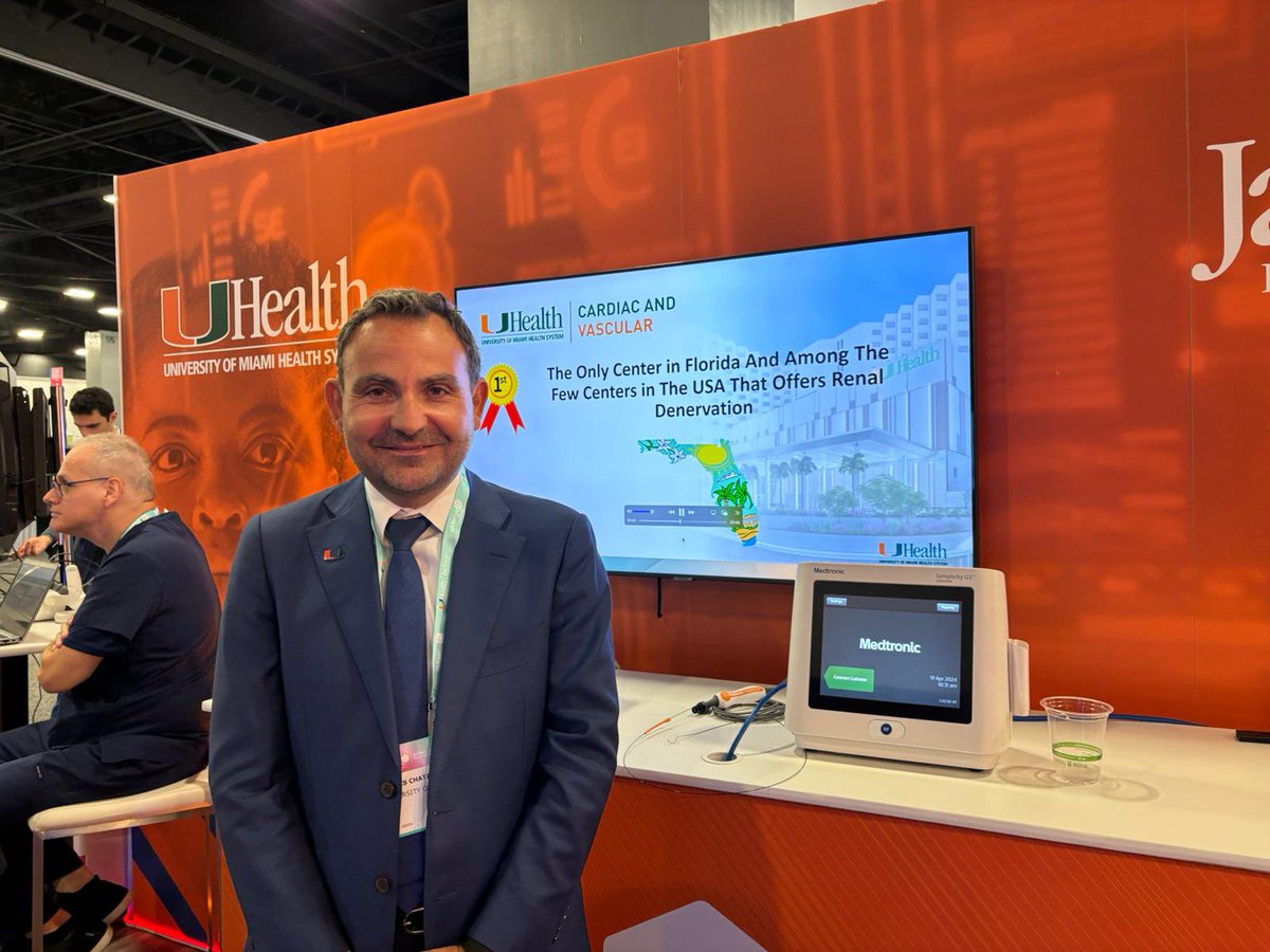 Dr. Yiannis Chatzizisis joined us at our #eMergeAmericas10 Healthtech Innovation Hub to showcase the latest in #healthcare tech for #cardiac patients. Participants were able to try on an AR headset and discover how he and his team are revolutionizing #PatientCare through