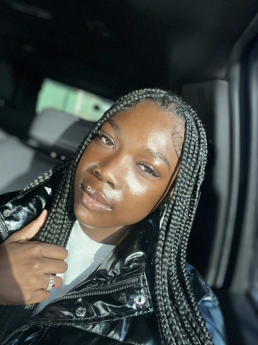 moraaskii's tweet photo. SHE LEGIT 😍 https://t.co/3PSxJrcN5p