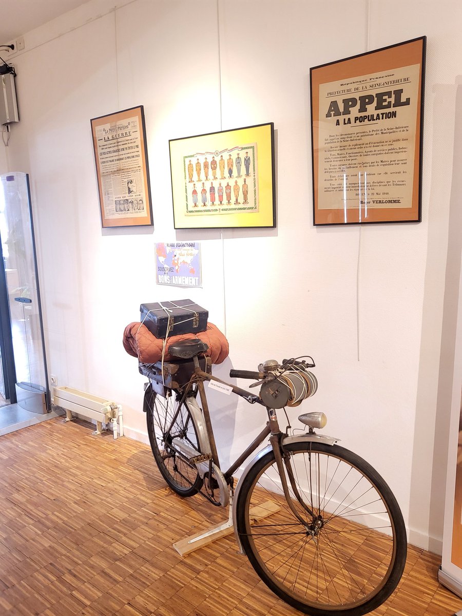 livic0811's tweet photo. A vélo, à pied ou en tram, courez à l'exposition "entre occupation et libération : Petit-Quevilly il y a 80 ans" #PetitQuevilly https://t.co/Y8sKgh3Yl1