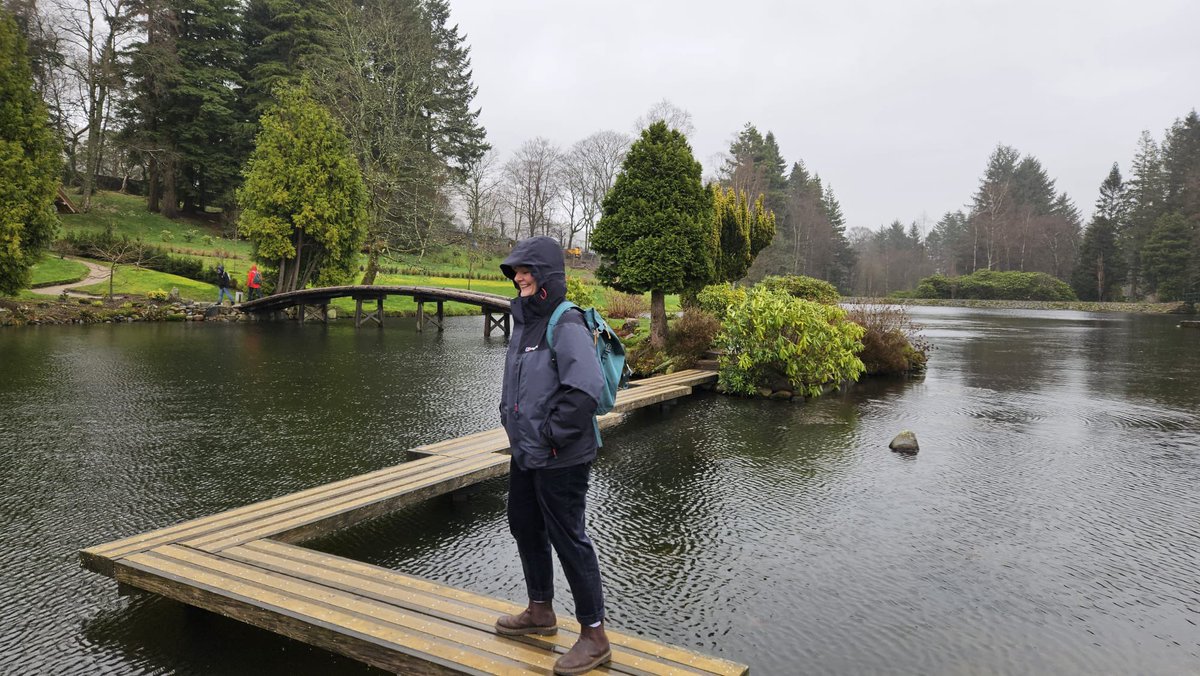 Horticulture with Plantsmanship third year students recently visited the Japanese Garden at Cowden. The rain made all of the mosses very attractive looking and they had an impromptu moss identification session. Find out about the course here: sruc.ac.uk/course-catalog…