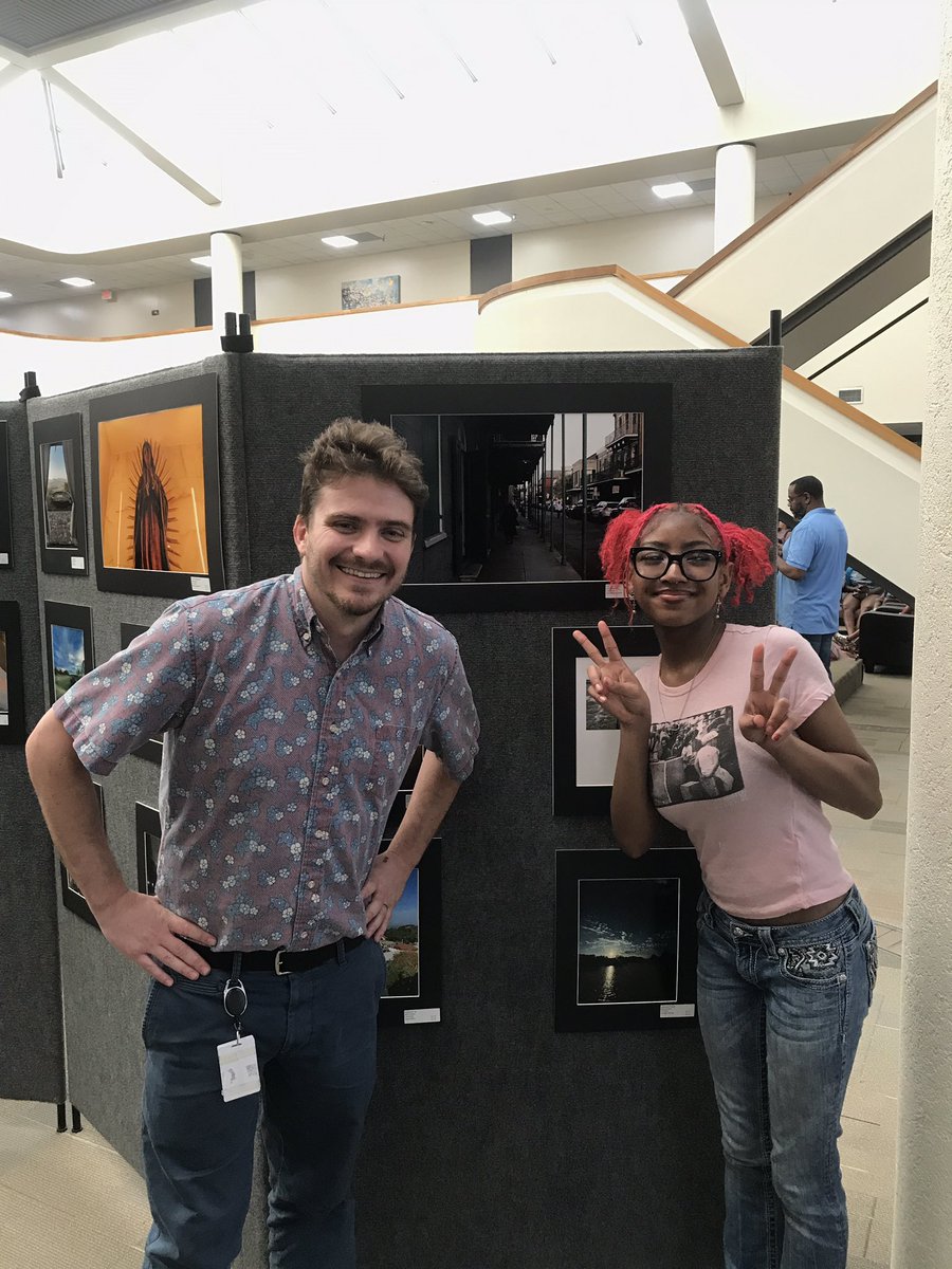 Aldine Photo Fest was so much fun! Congratulations to Daniela Putzeys - 2nd place Alterations and Jacqueline Cruz - 3rd place People. Loved seeing all our incredible Carver Photographers produce, print, and prepare their work over the last few weeks 😭 amazing as ever Panthers!