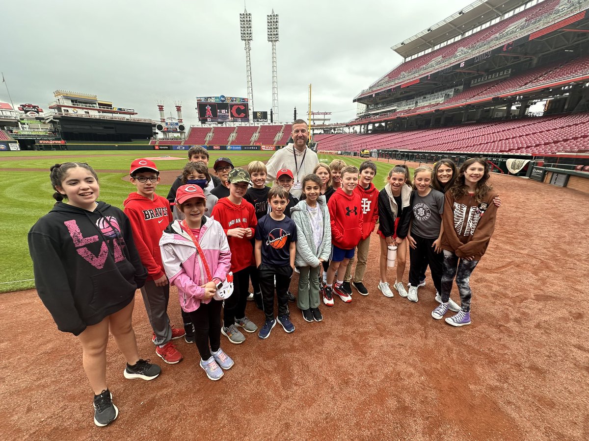IH5Haney's tweet photo. @FoulTerritoryTV @FlaFraz21 @IHElementary The ToddFather never disappoints! What a surprise to see him today while on a tour with my class! As ALWAYS so wonderful to the fans! Those from Jersey stick together! Thank you for the memories made today! https://t.co/litPbxDcJt