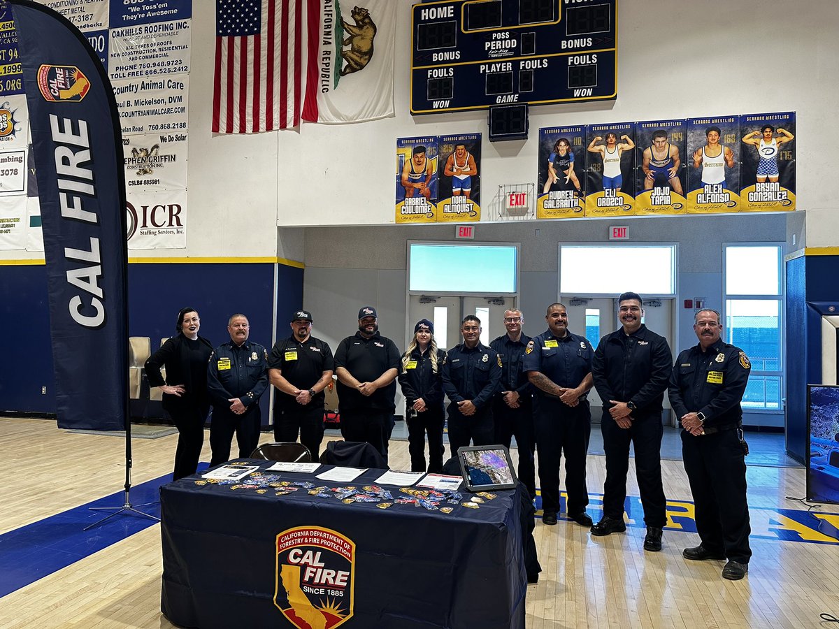 @CALFIREBDU is onsite at Serrano High School today speaking with the graduating class of 2024! For more ℹ️ about @CALFIRE_Careers visit linktr.ee/calfirebdu #joinCALFIRE #calfire #firejobs #recruitment