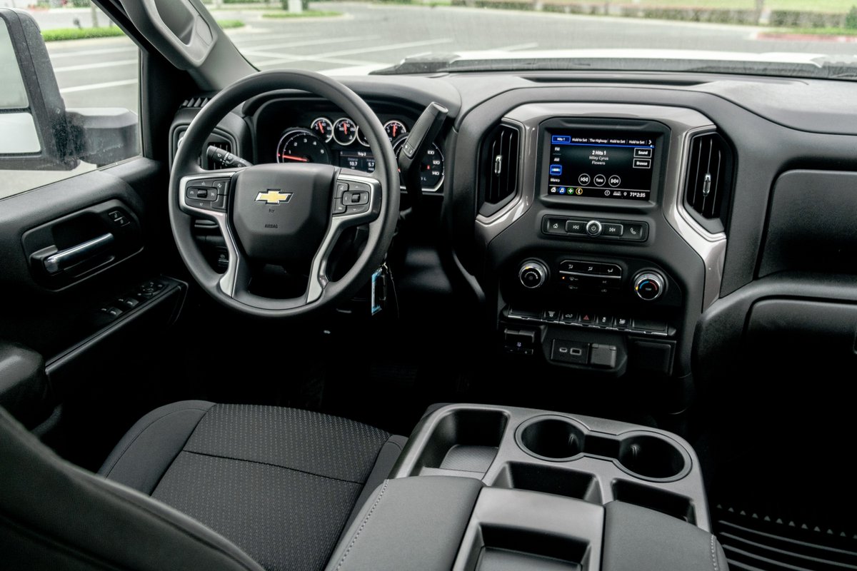 FiestaChevrolet's tweet photo. Ready for the heavy lifting, the Chevrolet 2500 won't back down. 💪

Elevate your work game today. #FiestaChevrolet Makes It Easy! Call 956-277-9315 or visit: https://t.co/odFET8X2En #DaleGas #vackarstadium

Vehicle Pictured: 2023 #Chevrolet2500 https://t.co/0aFOTpCqr0