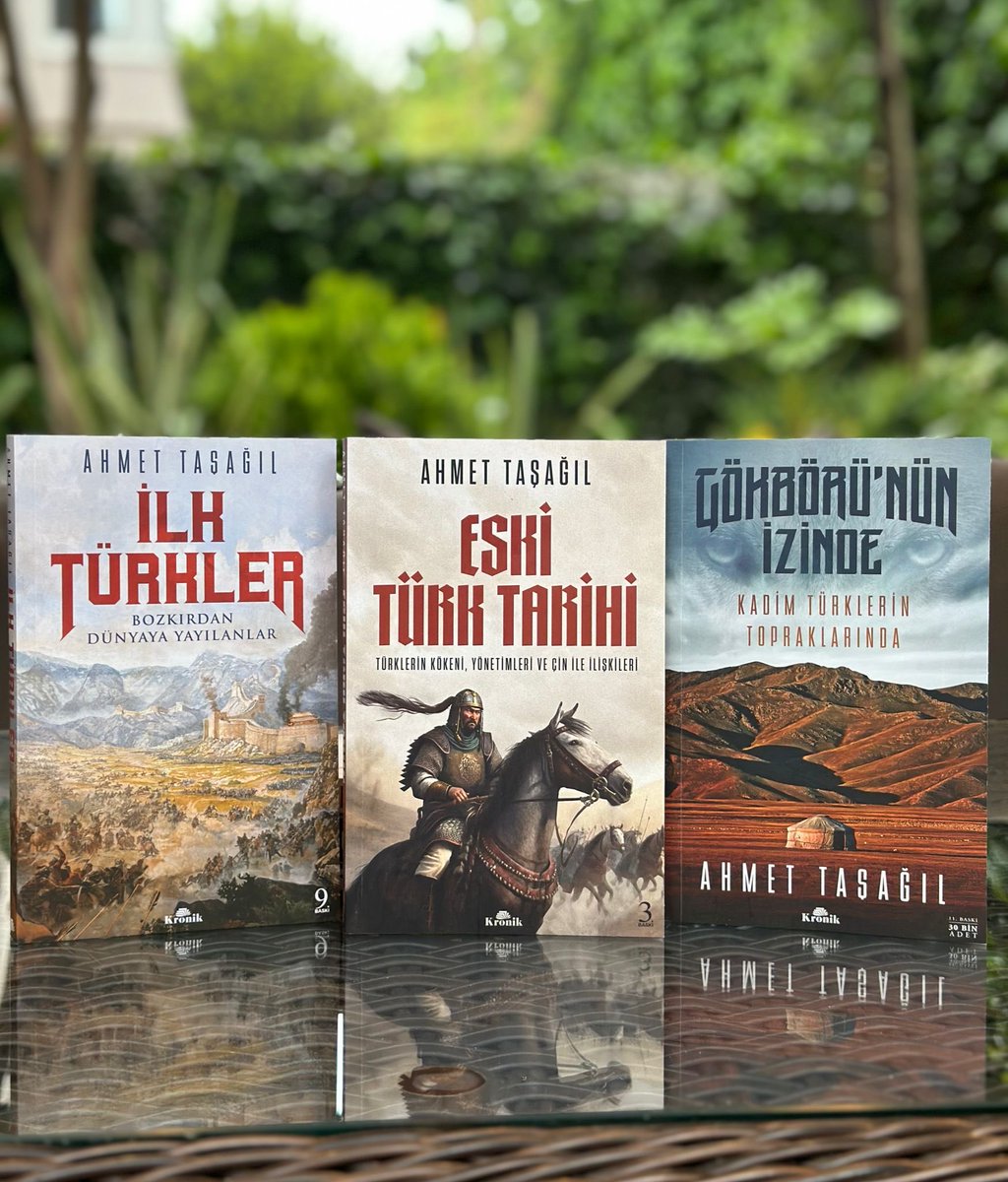 Kronik Kitap'ın yayımladığı İlk Türkler, Eski Türk Tarihi ve Gökbörü'nün İzinde kitaplarım Nisan ayında tekrar baskılarını yaptı. Okuyucularıma teşekkür ederim. kronikkitap.com/yazarlar/ahmet…