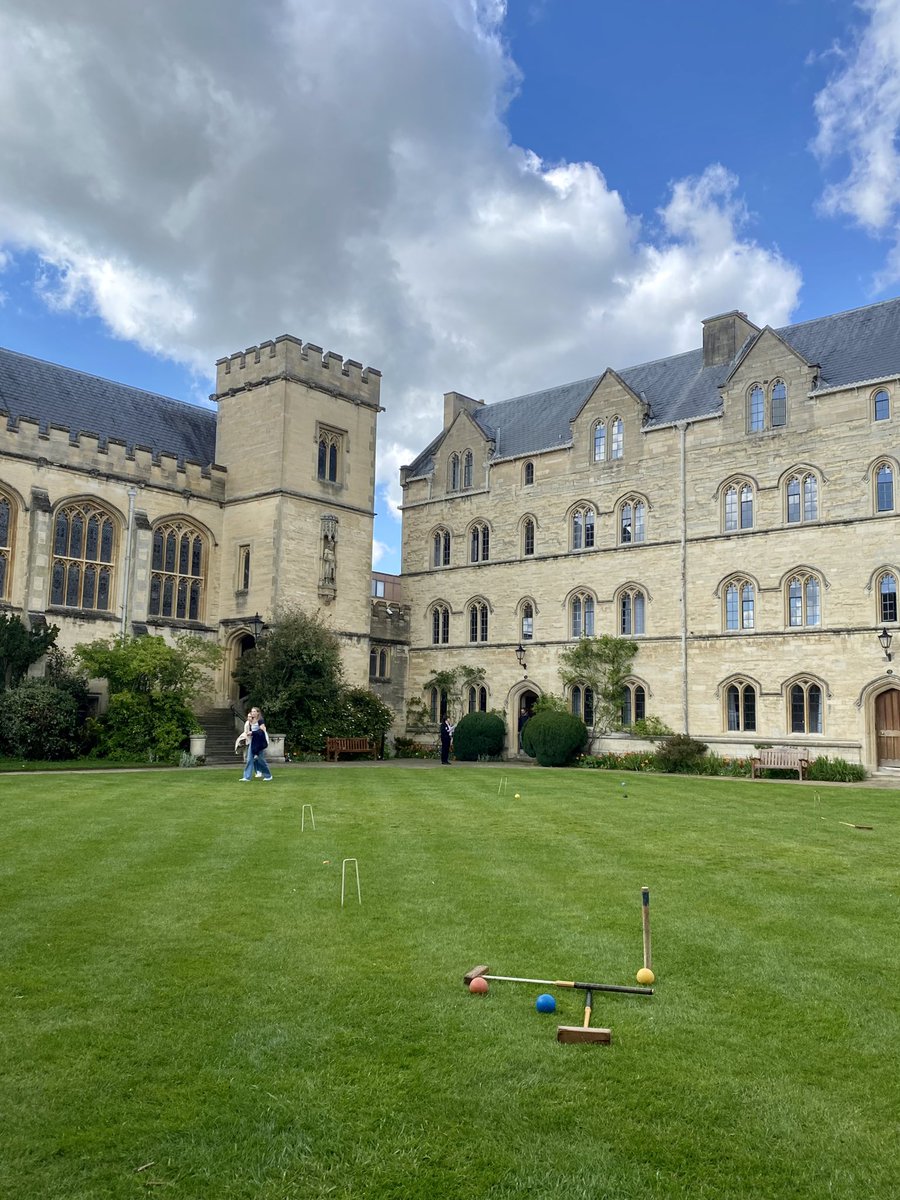 Between the spring showers, the sun has come out for croquet season! ☀️
