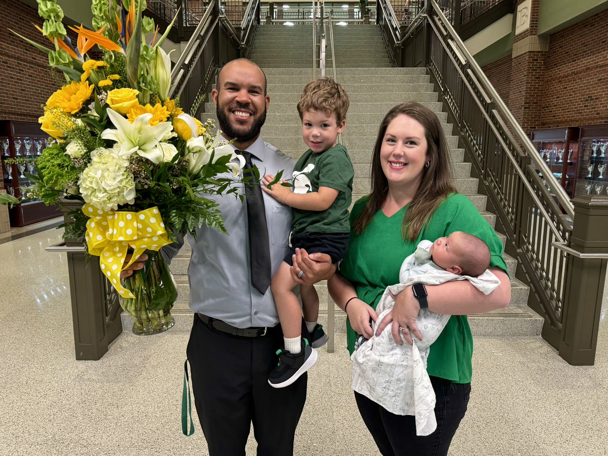 Congratulations to our 2024 Teacher of the Year: Mr. Dwayne DuBose! 

Mr. DuBose teaches History and is a member of our football coaching staff. 

Go Wolves!