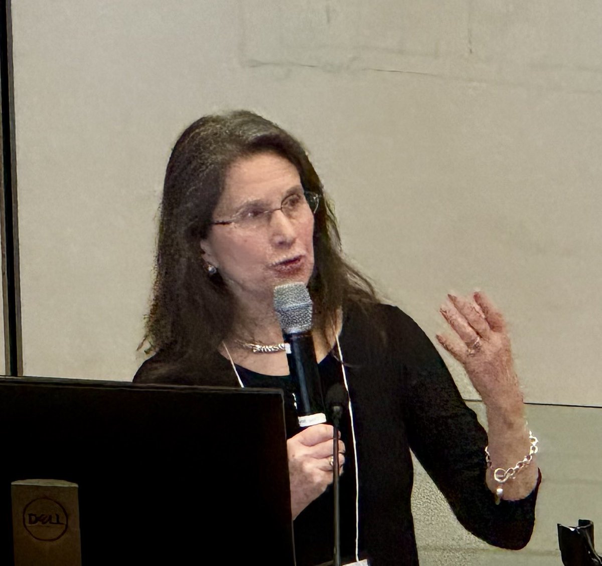 crottyalexander's tweet image. Celebrating the amazing, inspiring research and leadership career of Dr. Joan Heller Brown @UCSDPharm Thanks for being so awesome! @UCSDMedSchool