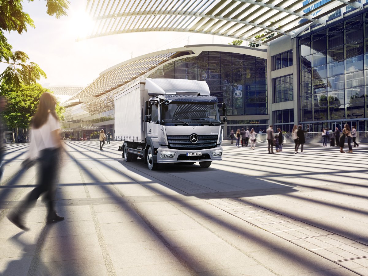 Tackle the challenges of light-duty #haulage with the #Atego - the reliable medium-duty truck that excels in urban distribution. With exceptional manoeuvrability and versatility, this truck masters busy city streets allowing you to deliver goods with absolute confidence.