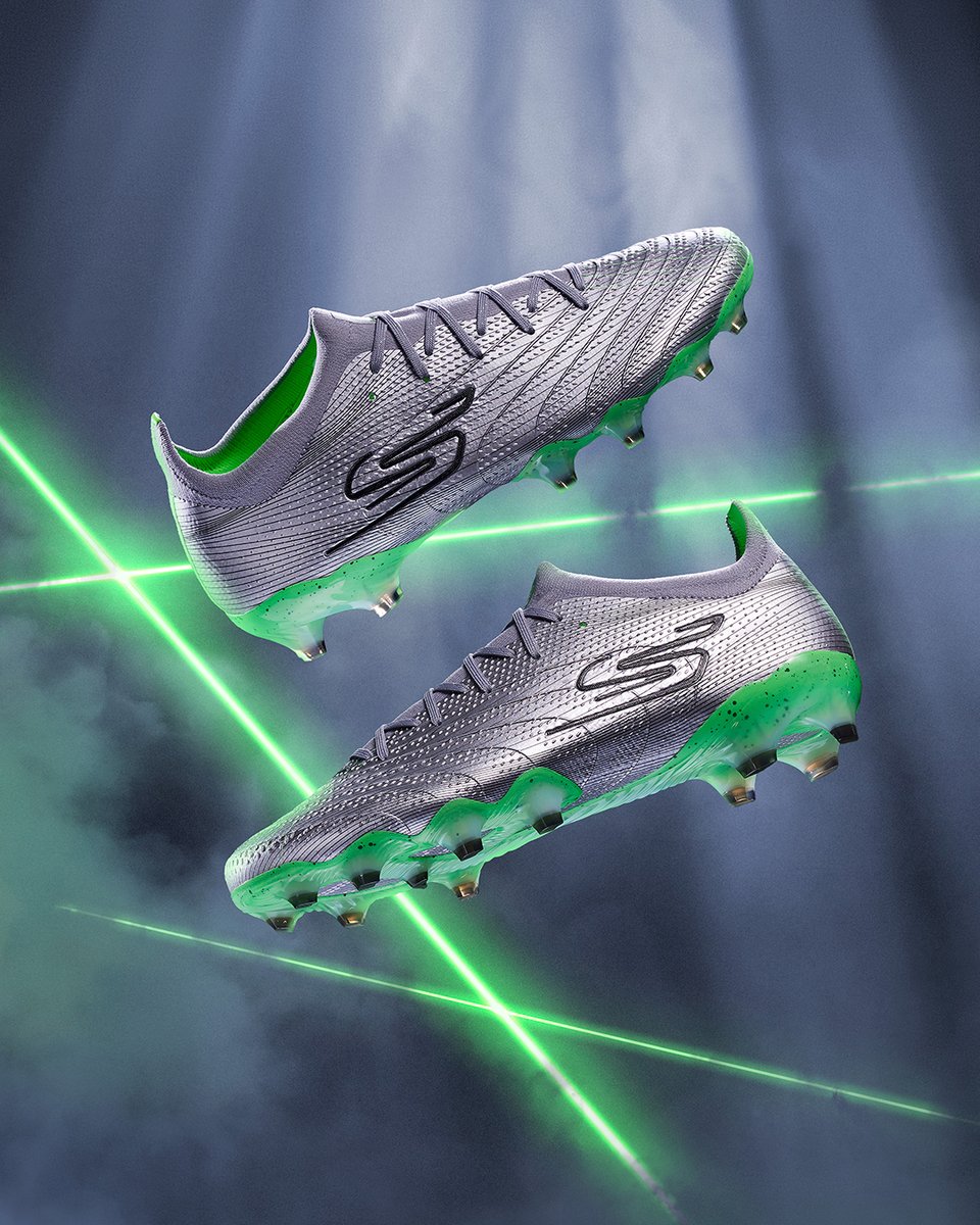 Skechers brand new release of the SKX Low 🔥 The silver and green combo on show here looks insane 😍 Shop the boots online at Pro:Direct Soccer in The World's Largest Bootroom 📲 brnw.ch/SkechersSKXLow