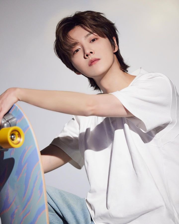 luking0420's tweet photo. [HBD • Lu Han] 240420 HAPPY BIRTHDAY TO OUR DEAREST LUHAN 🎂🎁

All the best to you, be healthy and happy 😊 

สุขสันต์วันเกิดลู่หาน 🎂🥳
Enjoy your day in Thailand 🇹🇭 

#LuHan
#Happy0420LuhanDay
#鹿晗 https://t.co/cgkxKLxYwM