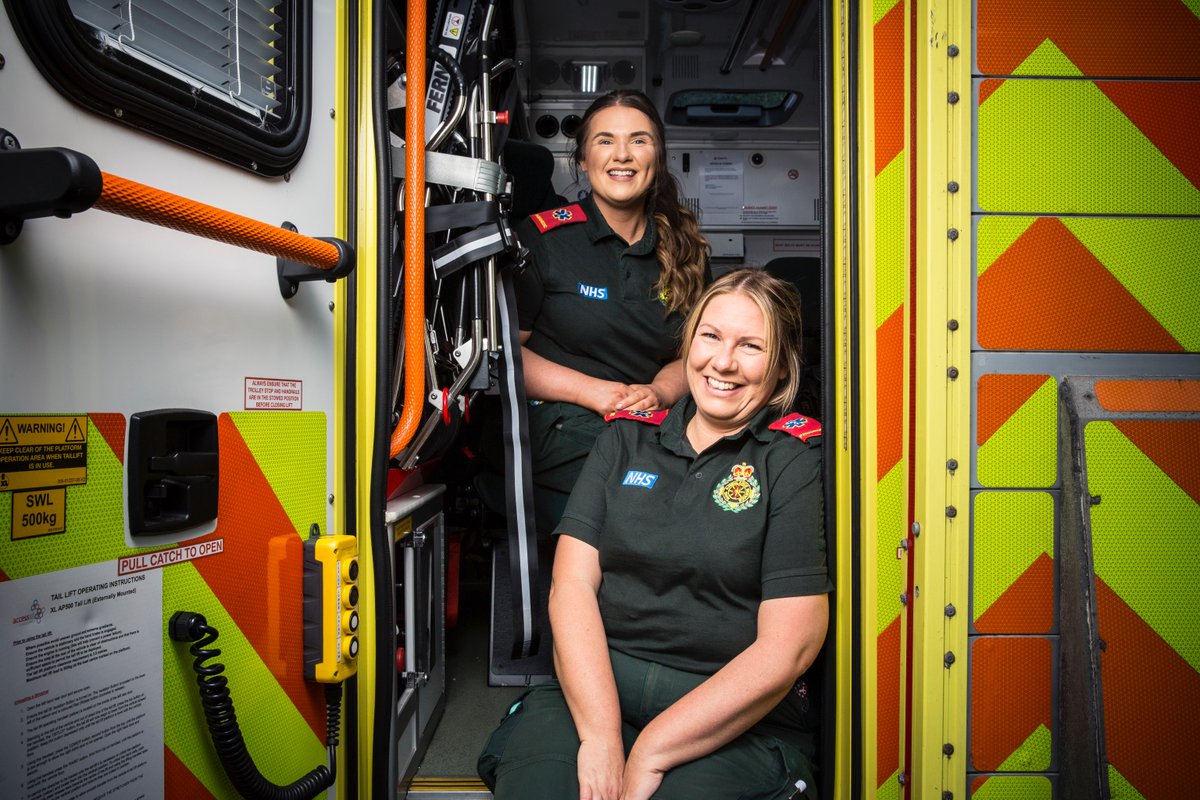 We’re hiring! 💼 Are you interested in a career in the ambulance service? Whatever your sector, there is a career here for you at the North East Ambulance Service. 🔗 Find your perfect job today: neas.nhs.uk/join-team-neas…! #TeamNEAS