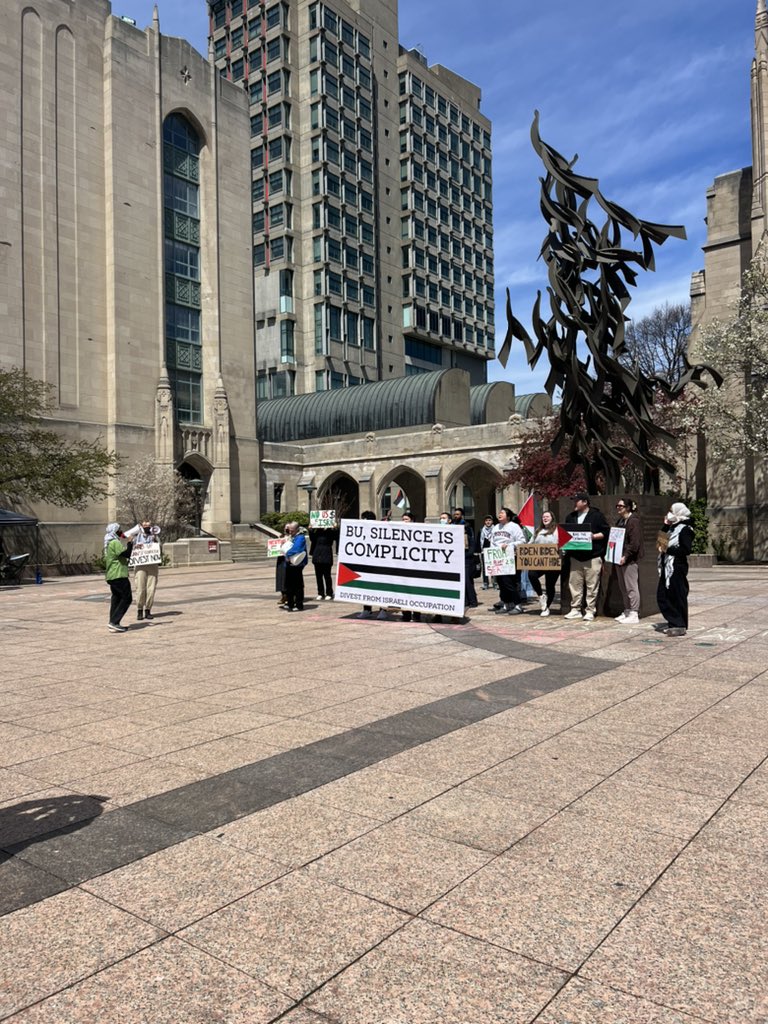 Maddie Khaw tweet media