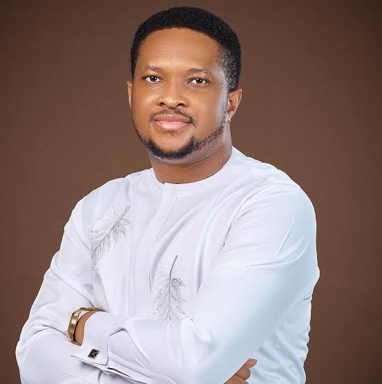 SpiricocoNg's tweet photo. For old Lawrence Oyor listeners, which of his old chants did you love the most? 

Let's start: I renew my strength https://t.co/LroqZ40ltb