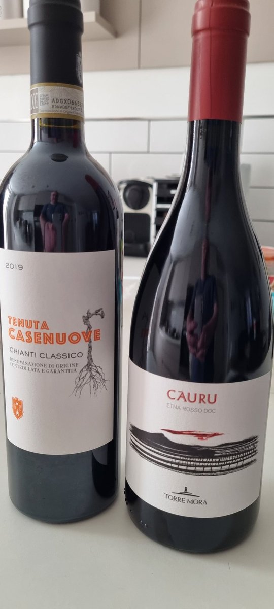 @TheWineCruUK @Menstriebhoy @MoutonIsAClaret @jimofayr @wineworldnews @talkavino @CambWineBlogger @KawaiSusana @winewankers @stuartjmurray Heading to Italy. Decent scores for both of these by the looks of it.