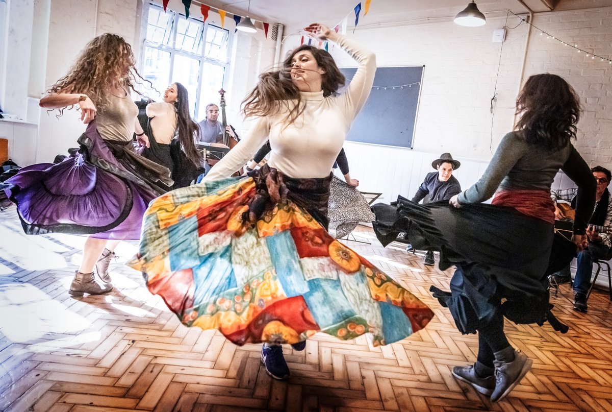 ParkTheatre's tweet photo. 📣 Your first look at A Song of Songs 

A Song of Songs fuses a world music score, Middle Eastern harmonics, dazzling choreography and an inspiring story of passion!

Join us for a musical experience like no other ✨

➡️ 9 May - 15 Jun 

🎟️Book now: https://t.co/Qc8dwPKL64 https://t.co/fu4kDdgjnc