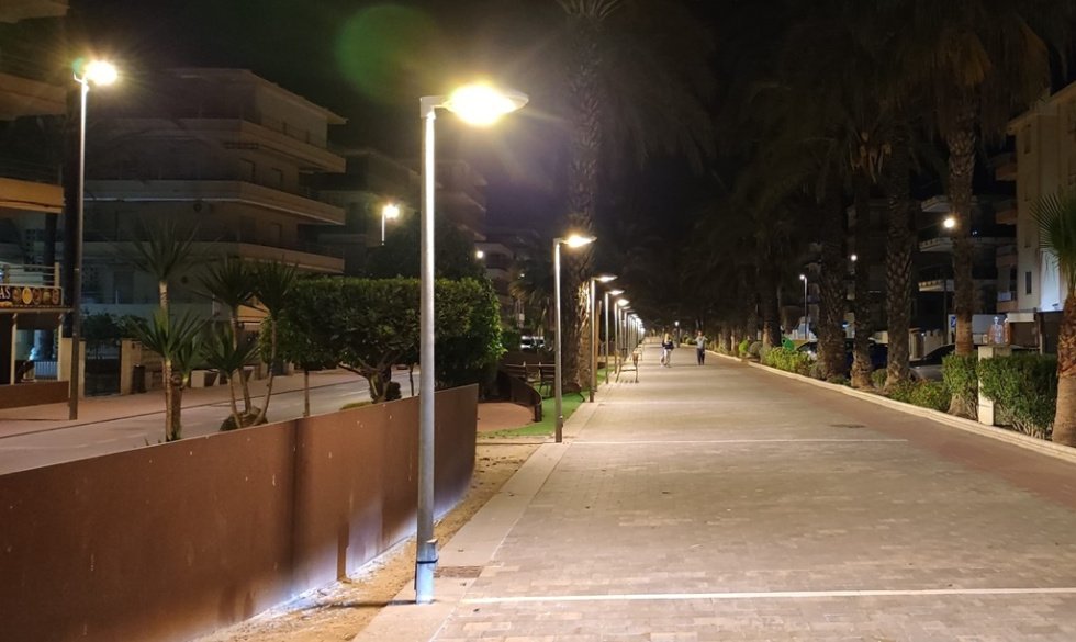 💡Tavernes de la Valldigna canvia quasi 300 lluminàries de la platja i redueix el consum energètic un 55% comarcalcv.com/art/363440/laj…