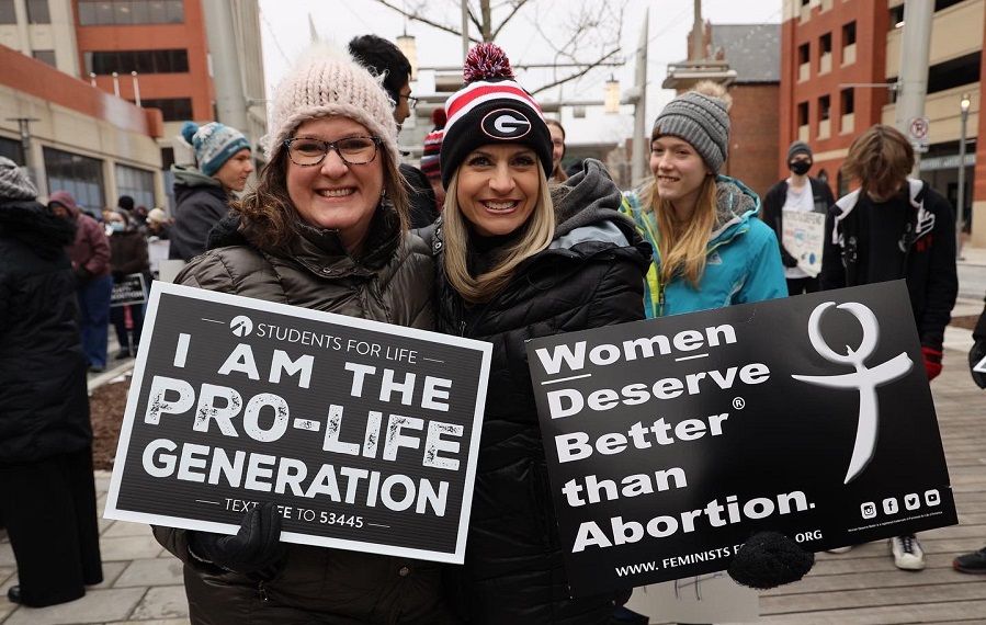 BREAKING: Poll Shows 66% of Americans Oppose Abortions After 12 Weeks buff.ly/3xJF1uY