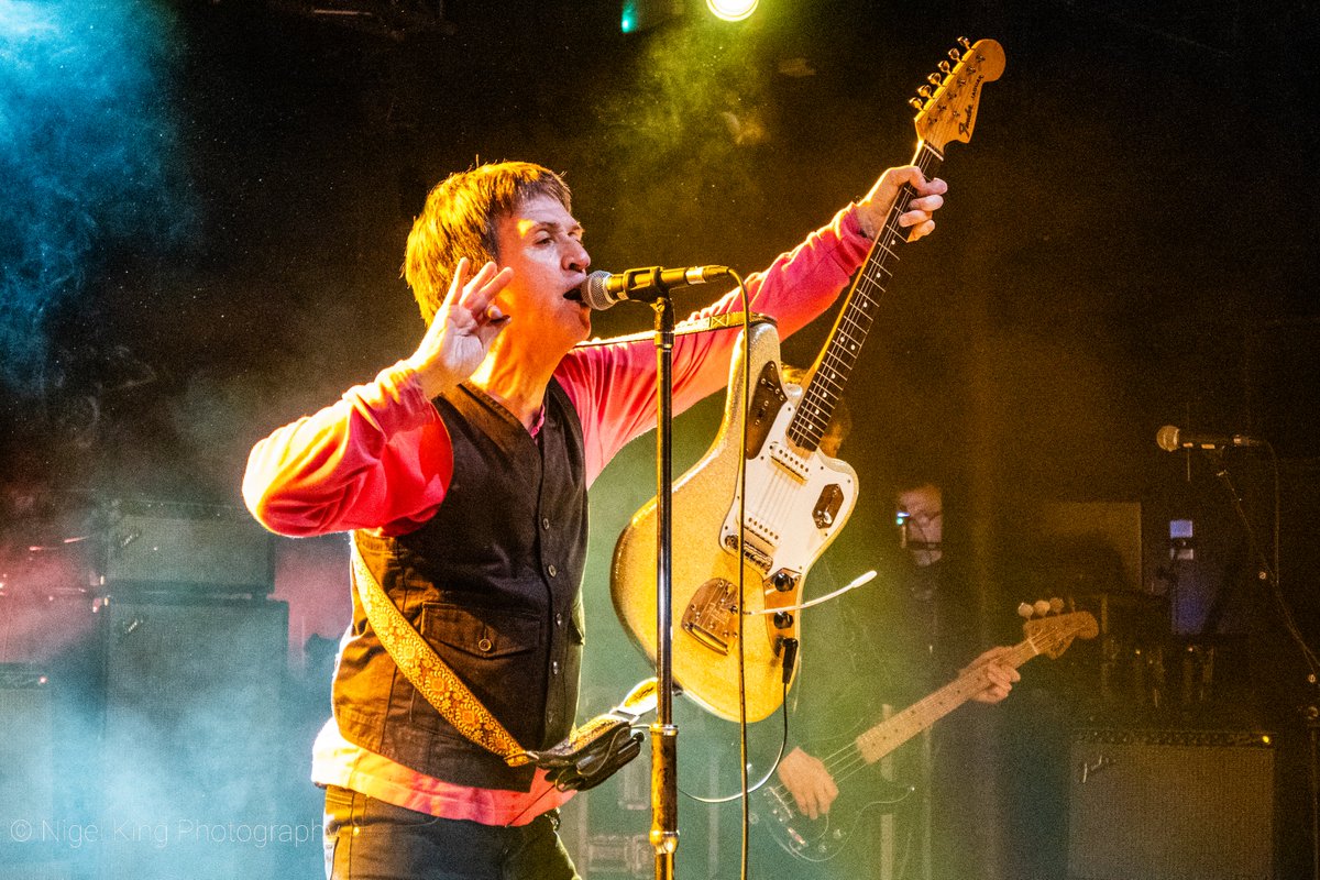 1 of 2

The great, the legendary @Johnny_Marr with a sold out show at @Rock_City_Notts last sunday night.

Small camera, second row, 40 years and 1 week after I first saw him play

#LiveMusicPhotography #GigPhotography #musicphotography #musicphotographer #NottinghamPhotographer