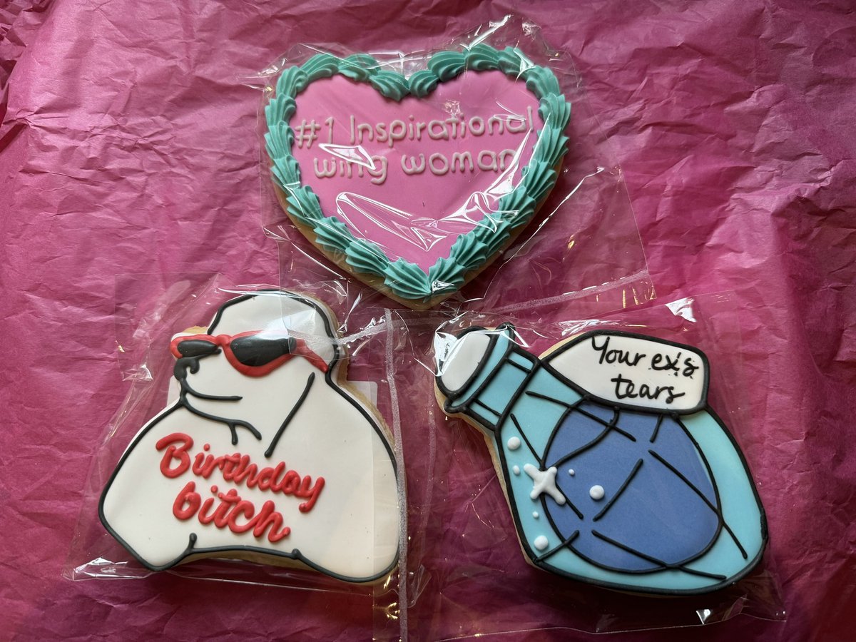 Absolutely loving these fabulous @rude_cookies sent by a #wingwoman.