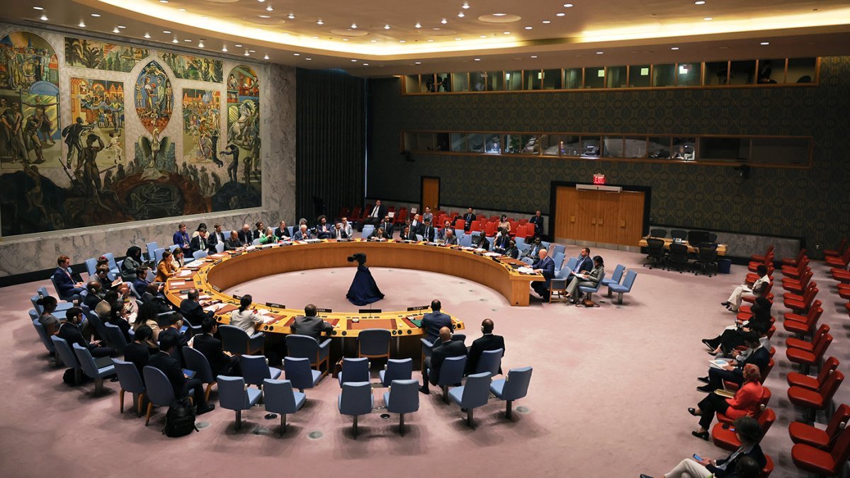 Russia’s veto is arguably the 4th step in a systematic effort to undermine the UN sanctions regime on North Korea: 1) stopping compliance of 10 UNSCR sanctions 2) blocking new UNSCRs 3) calling for sunset clauses within the existing sanctions regime 4) vetoing renewal of PoE’s