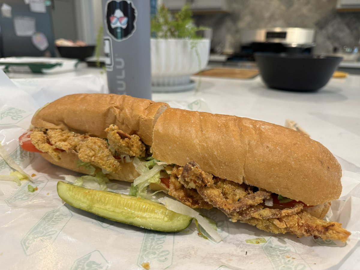 Yo!! If you are ever in #MtJuliet - check out Leon’s Famous Deli. I got this soft shell crab poboy today and it was simply amazing.