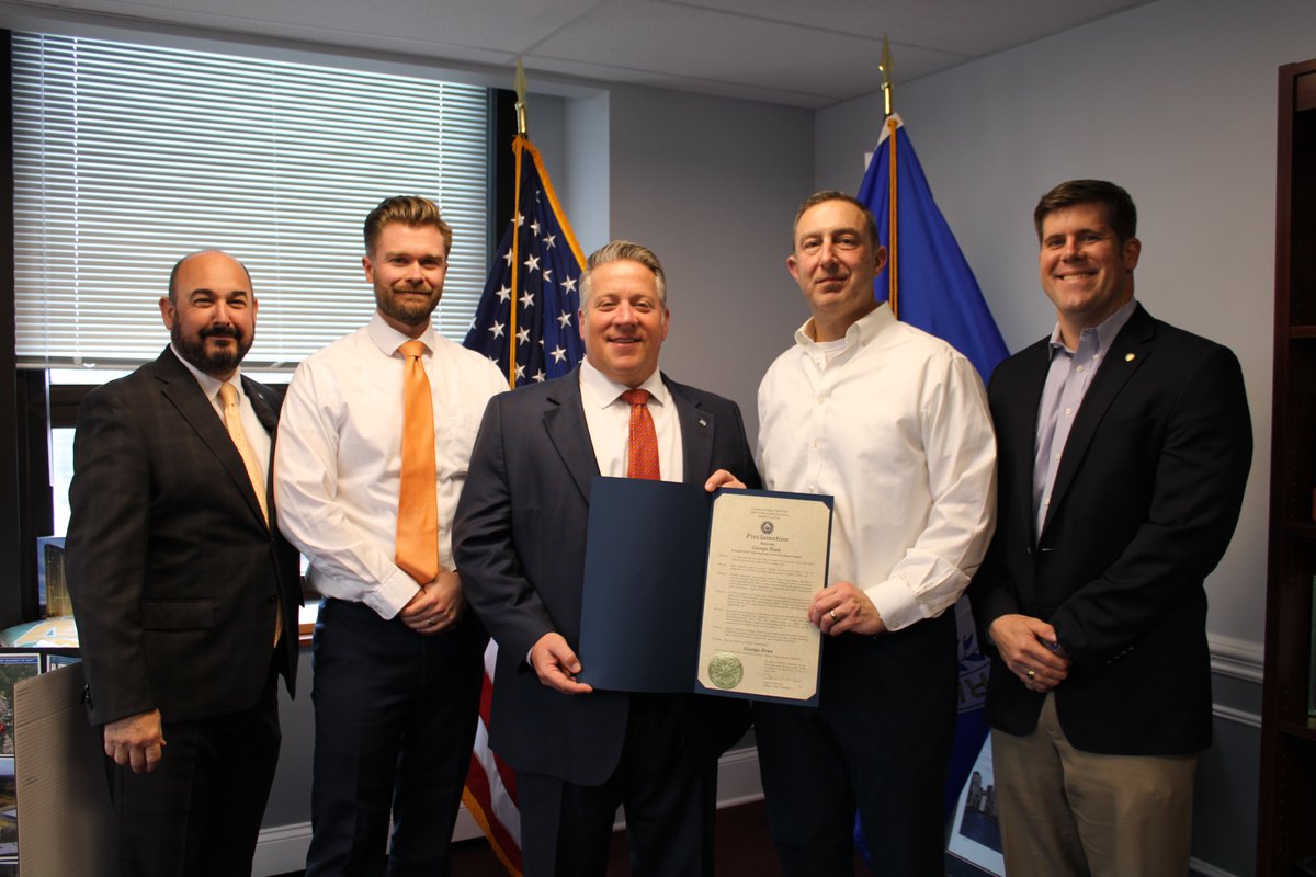 MCCoyCountyExec's tweet photo. Today, we celebrated George Penn’s retirement after 26 years of dedicated service, the last eight serving as Director of Operations for the Office of the County Executive. George has shown the highest level of commitment to his work, colleagues, and he will certainly be missed! https://t.co/EkgET5Y4KA