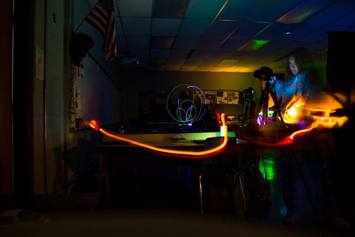 BmhsPhotography's tweet image. Long Exposure Fun!
#ArtsAreEssential @BrickMemorialHS #longexposures #lightwriting