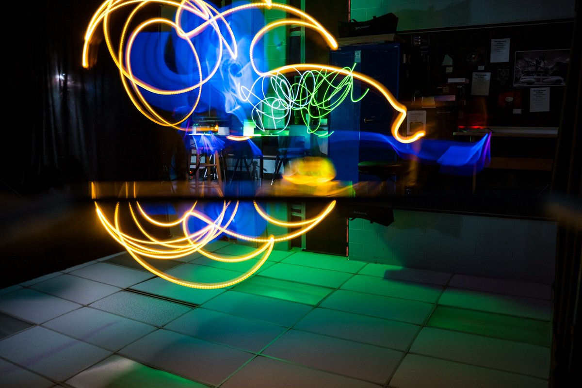 BmhsPhotography's tweet image. Long Exposure Fun!
#ArtsAreEssential @BrickMemorialHS #longexposures #lightwriting