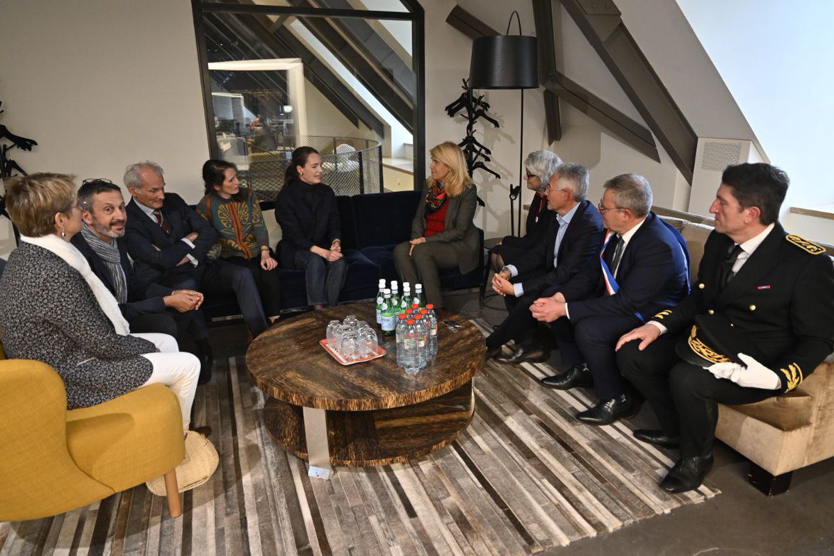 FaureDominique's tweet photo. #Ruralités | Dans le Loir-et-Cher, les ateliers de LVMH, Marie Daâge et Idealex confirment le dynamisme économique des territoires ruraux ! 

Une production artisanale et un savoir-faire dans la maroquinerie, l'art de la table ou la modernité en radioprotection... 👜

Soyons fiers de notre ruralité, gardienne de notre héritage artisanal et moteur d'innovation ! 🇫🇷