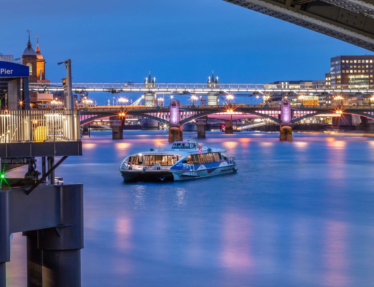 Embark on a @thamesclippers #IlluminatedRiver boat tour and let the City of London and Westminster Guides take you on a journey through history under the rivets of all nine bridges. 

Every Saturday at 21:30 from Tower Pier. Book here > 
bit.ly/47EEJlv